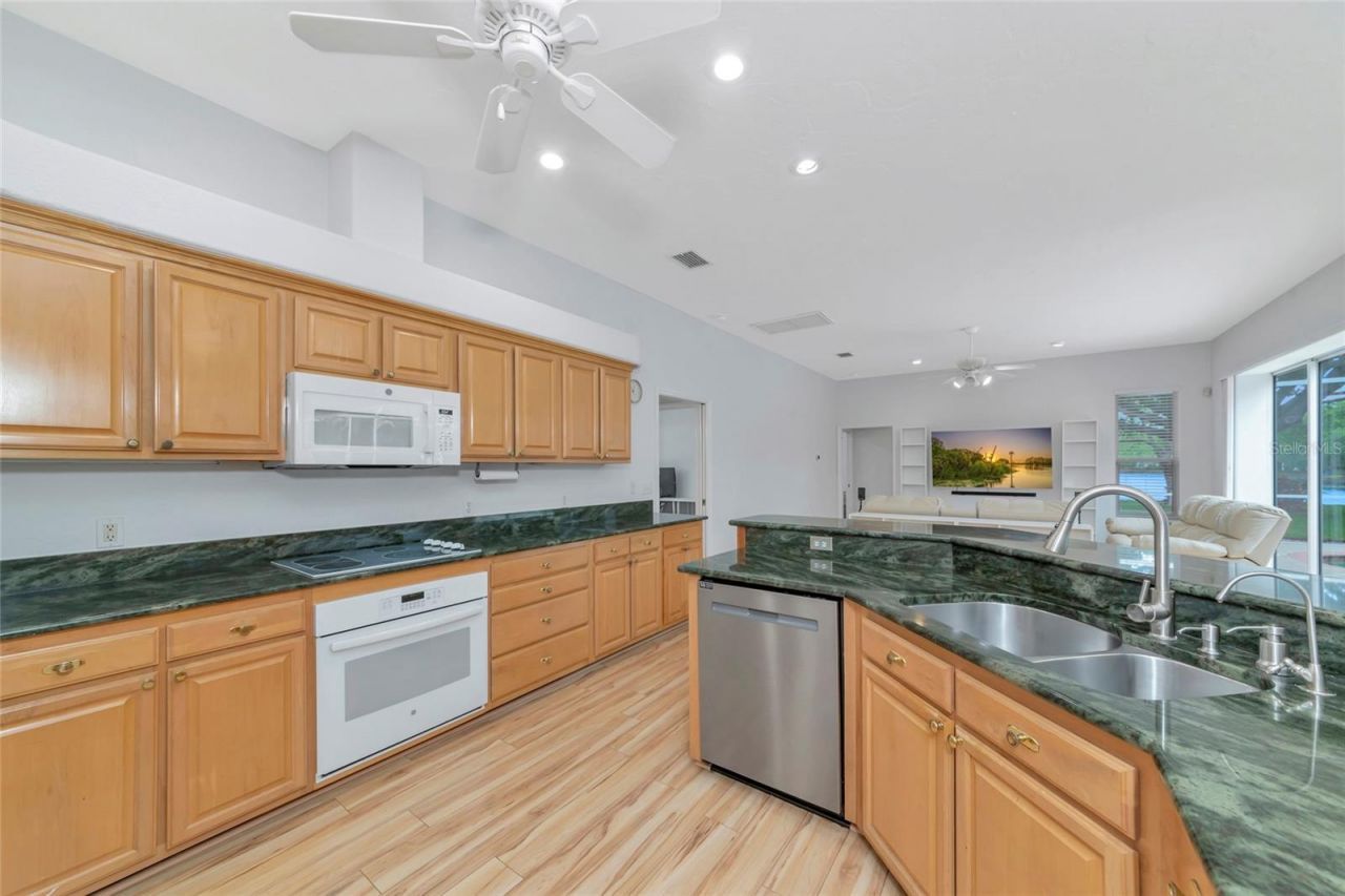 619 147th Street E, Bradenton, FL 34212 Photo