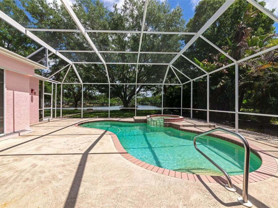 Property Image 46