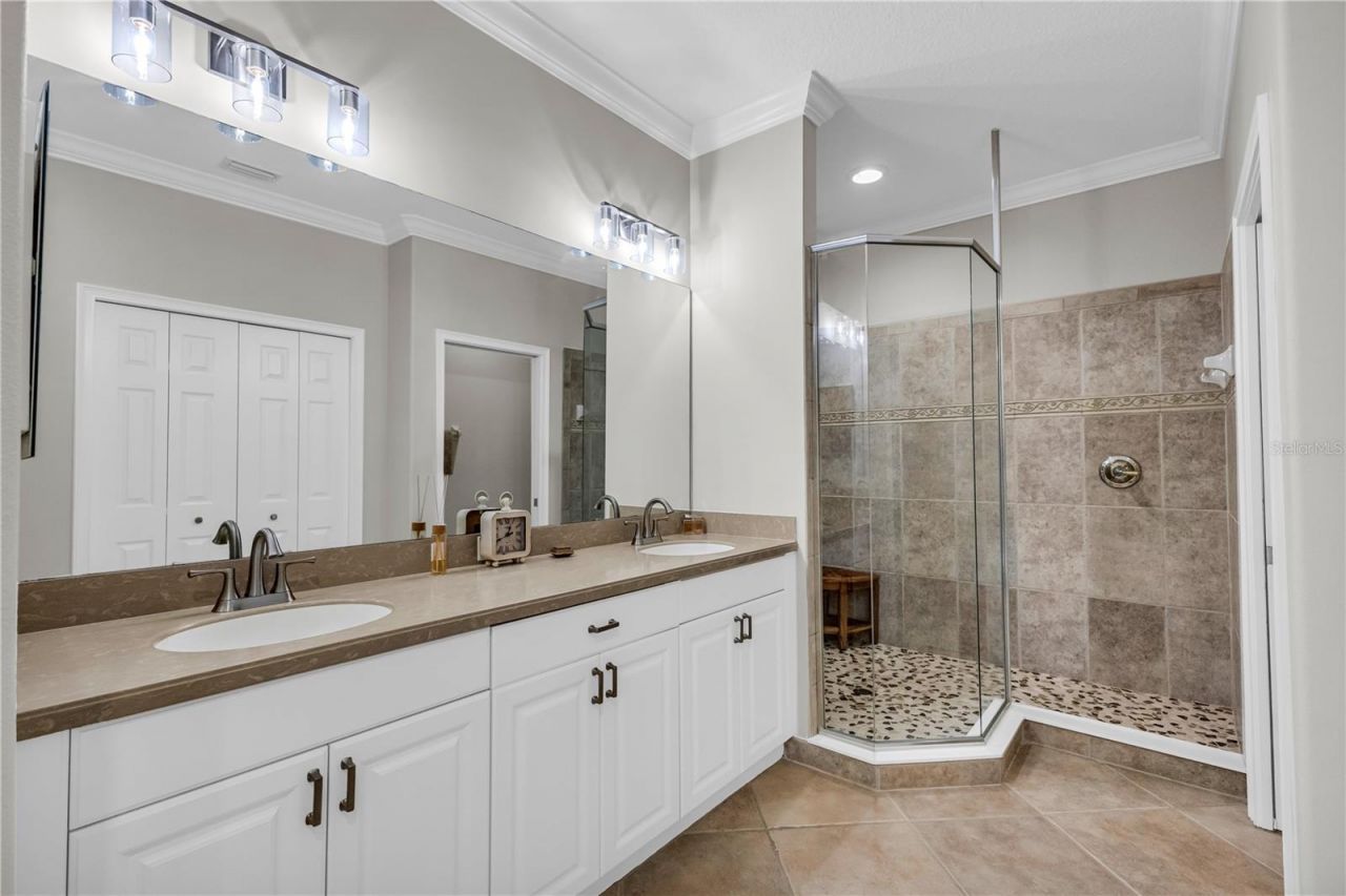 927 River Basin Court, Unit 201C, Bradenton, FL 34212 Photo