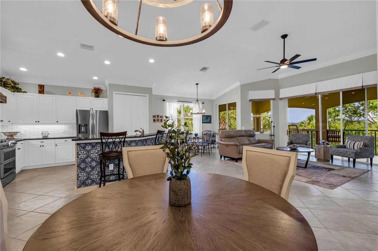 927 River Basin Court, Unit 201C, Bradenton, FL 34212 Photo