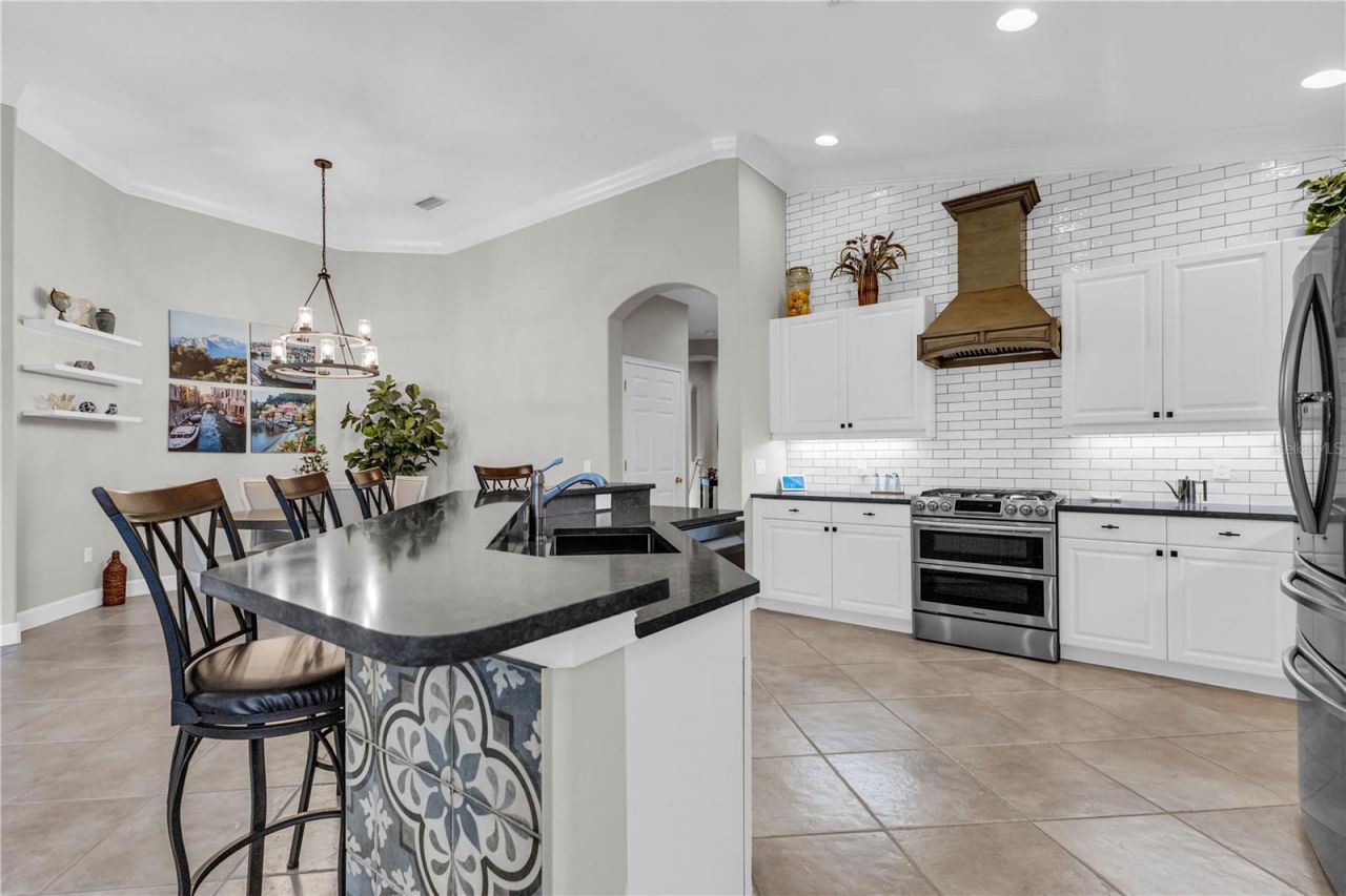 927 River Basin Court, Unit 201C, Bradenton, FL 34212 Photo