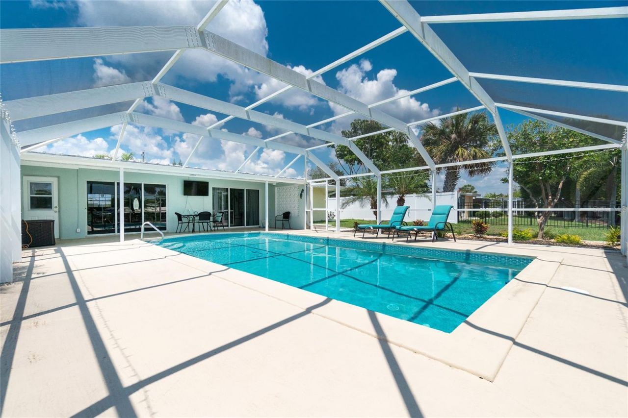 109 Arlington Court Ne, Port Charlotte, FL 33952 Photo