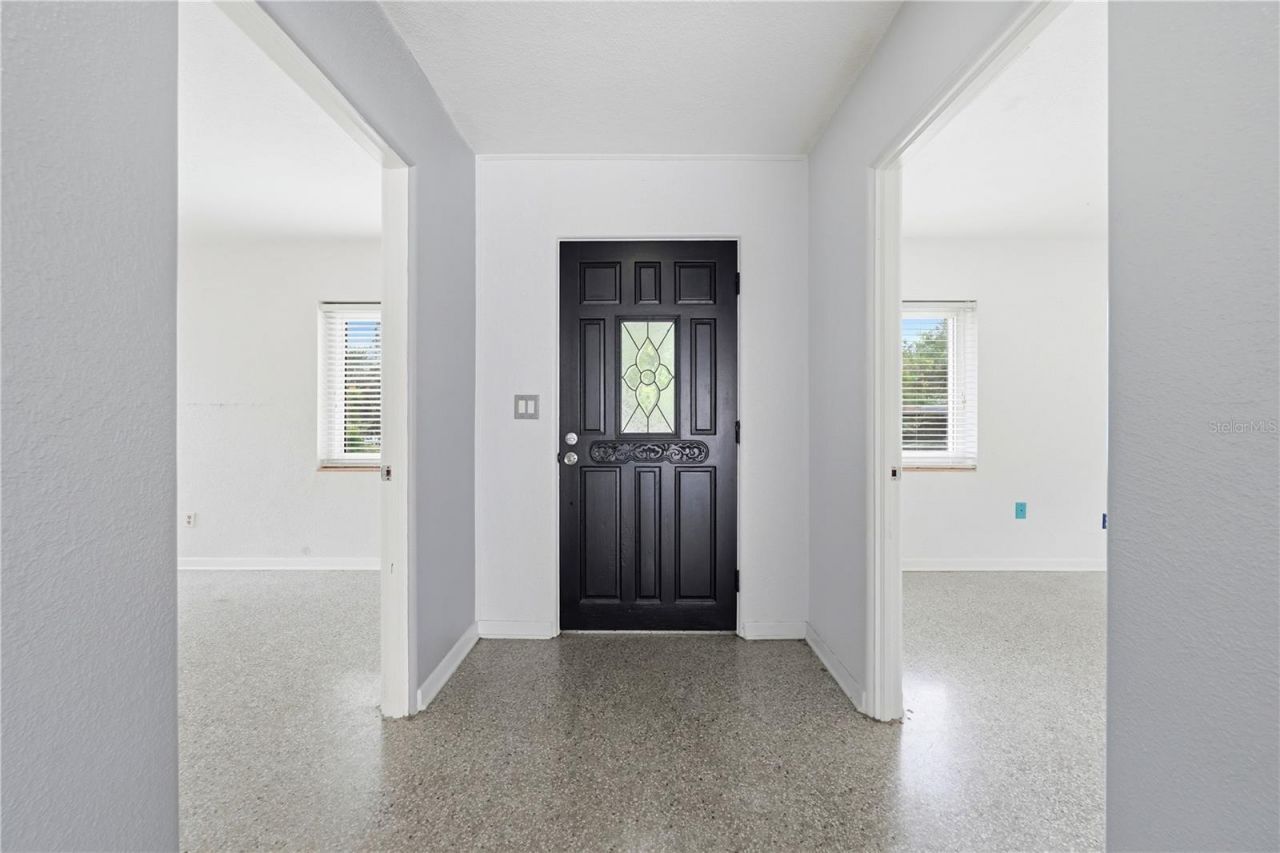 126 E Magnolia Avenue , Howey in the Hills, FL 34737 Photo