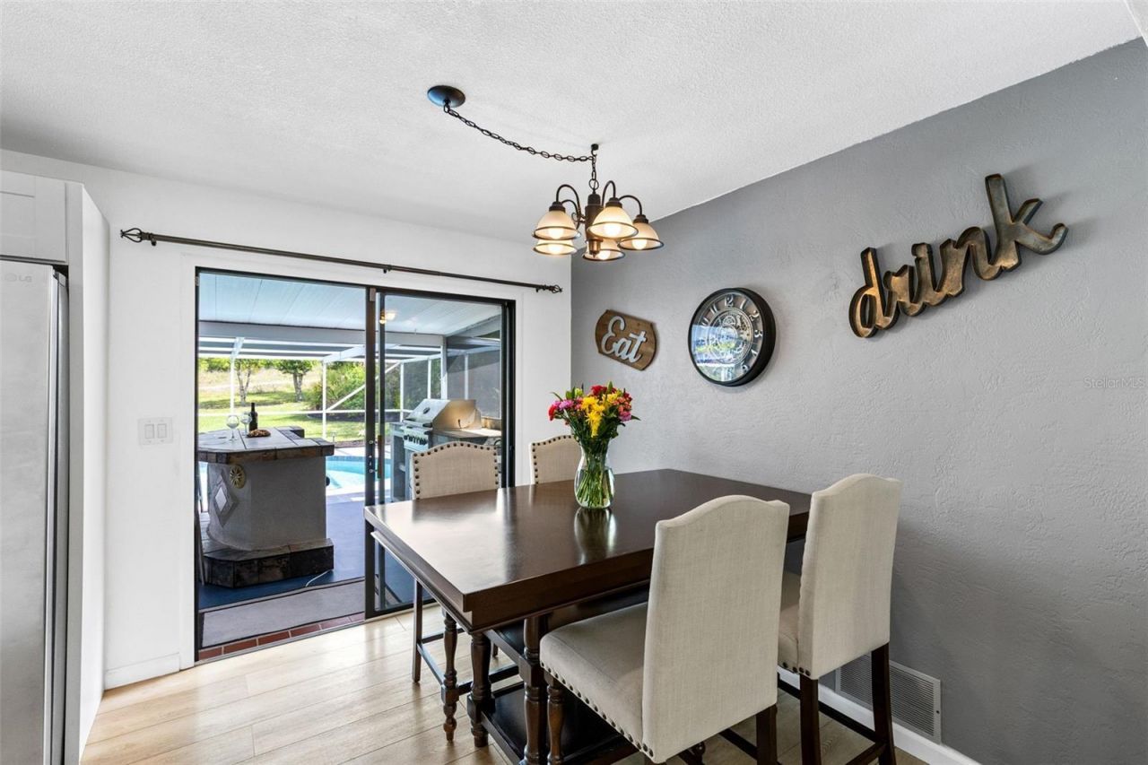 680 N Apache Circle, Deltona, FL 32725 Photo