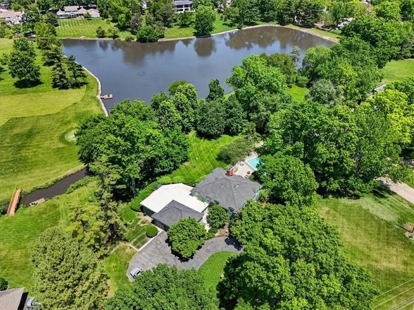 3600 W 89th Street, Leawood, KS 66206