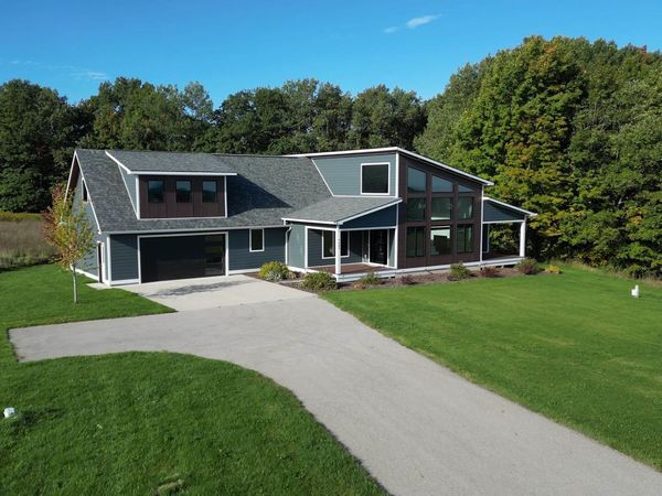 4683 Water View Drive E, Lake Leelanau, MI 49653