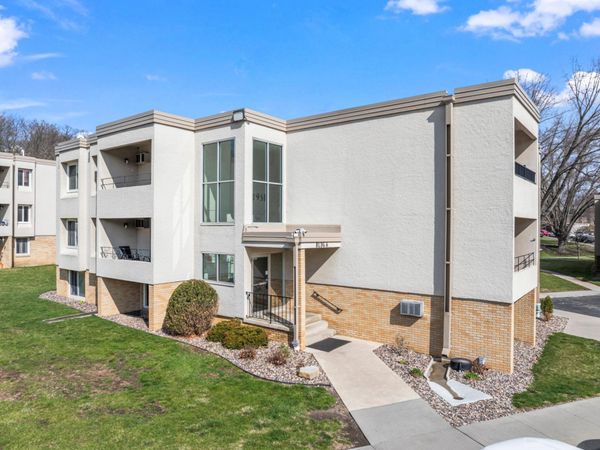 1931 Viking Drive NW, Unit 14, Rochester, MN 55901