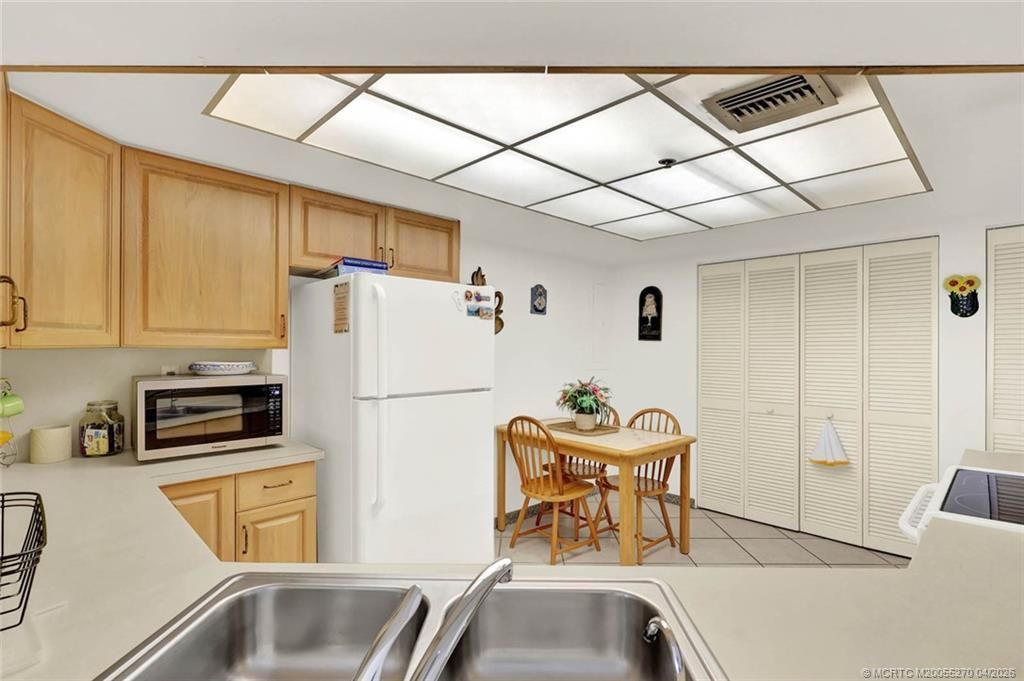 9950 S Ocean Drive, Unit 1601, Jensen Beach, FL 34957 Photo