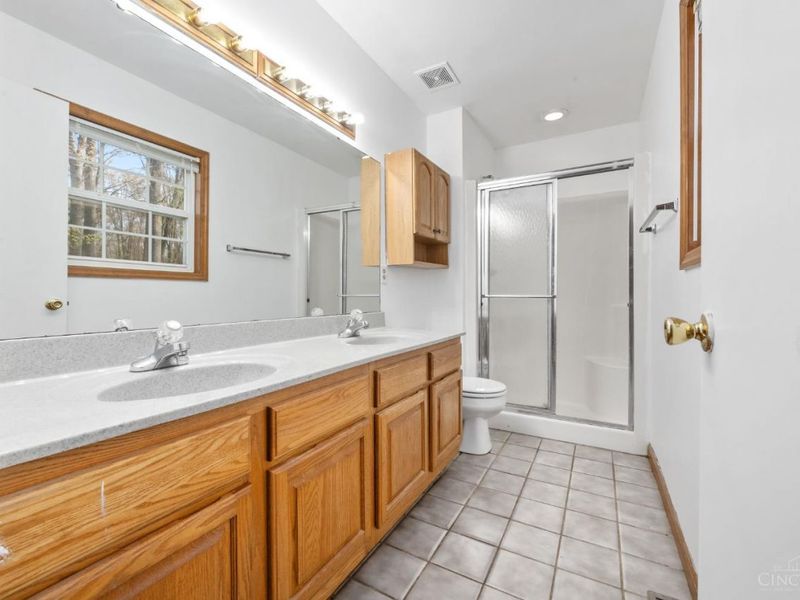 10949 Pleasant Renner Road, Harlan Twp, OH 45122 Photo 15