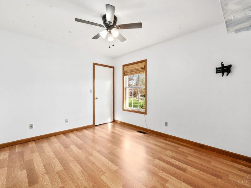 10949 Pleasant Renner Road, Harlan Twp, OH 45122 Photo 16