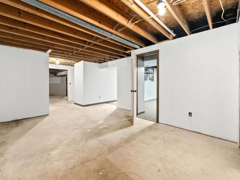 10949 Pleasant Renner Road, Harlan Twp, OH 45122 Photo 19