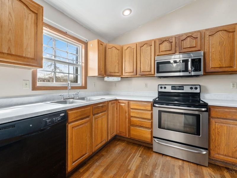 10949 Pleasant Renner Road, Harlan Twp, OH 45122 Photo 8