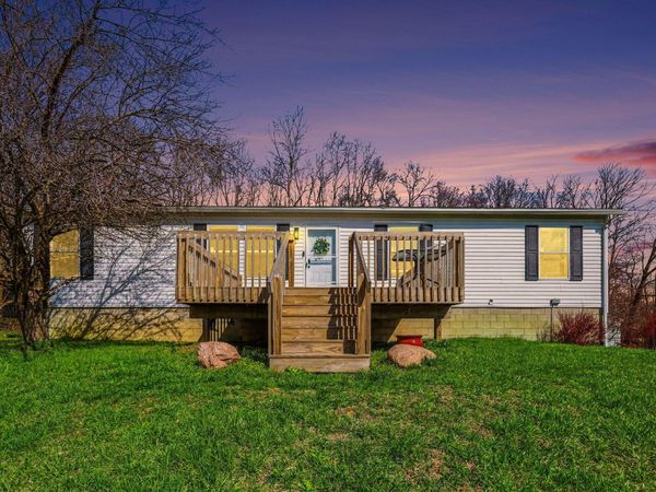 9491 Thorne Road, Horton, MI 49246