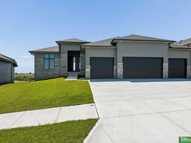 5606 N 198th Street, Elkhorn, NE 68022