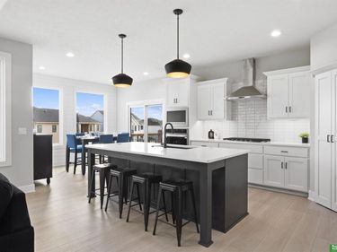 5606 N 198th Street , Elkhorn, NE 68022