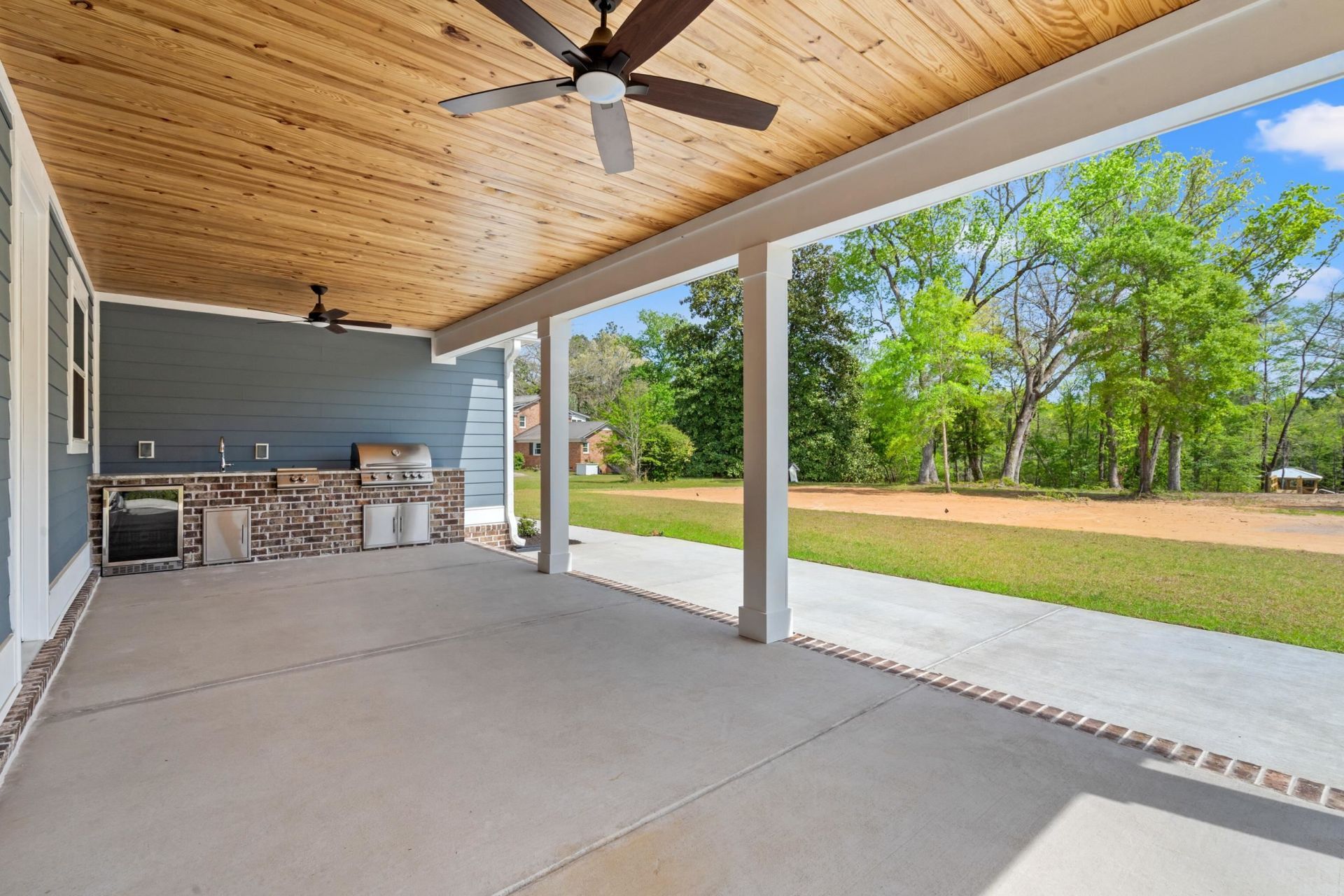 137 Rose Lake Dr. Photo 29