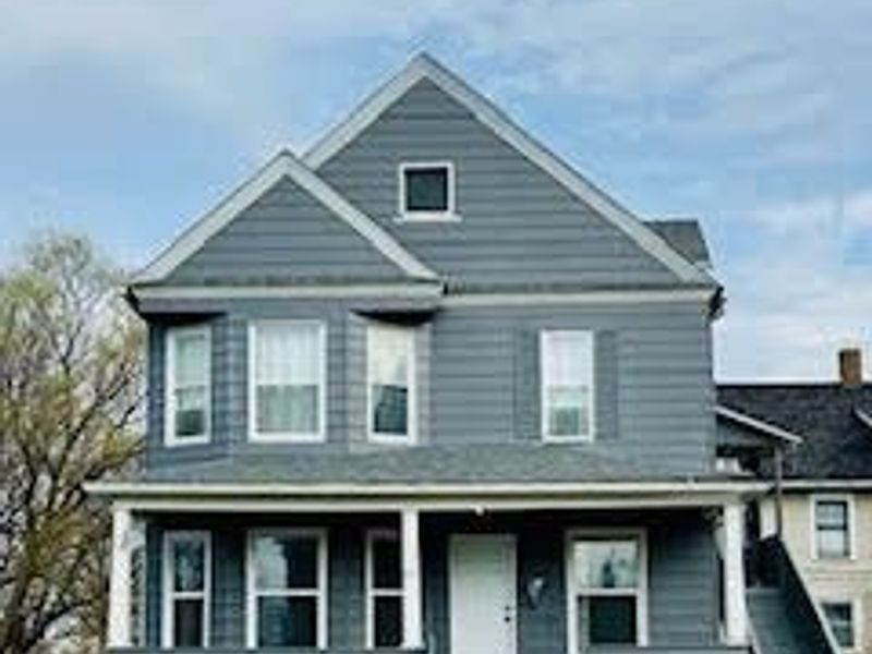 241 5th Street NW, Barberton, OH 44203 Photo 1