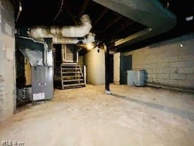 241 5th Street NW, Barberton, OH 44203 Photo 12