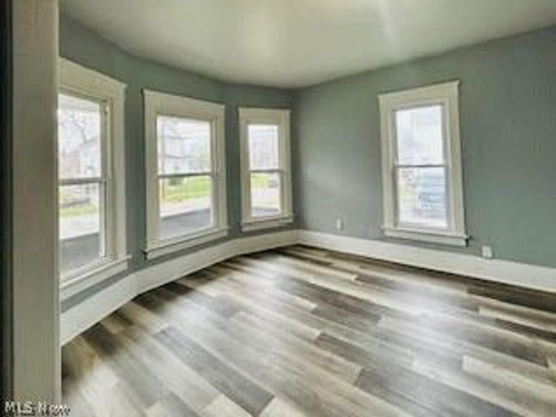 241 5th Street NW, Barberton, OH 44203 Photo 4