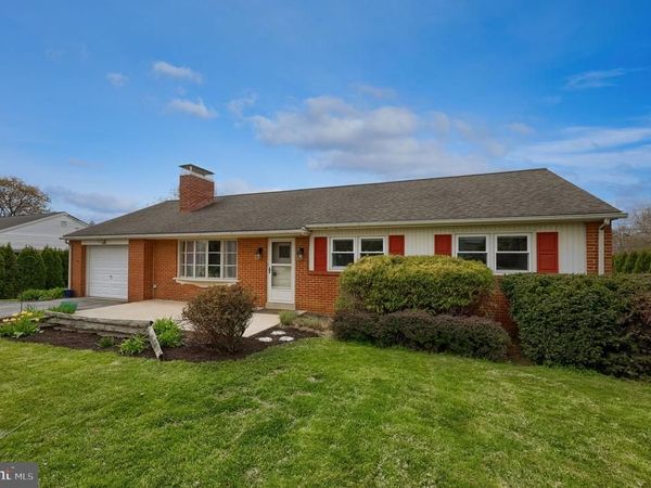 68 LINDA AVENUE, LANCASTER, PA 17602