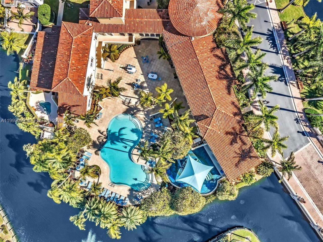 20780 NE 32nd Ave , Aventura, FL 33180 Photo