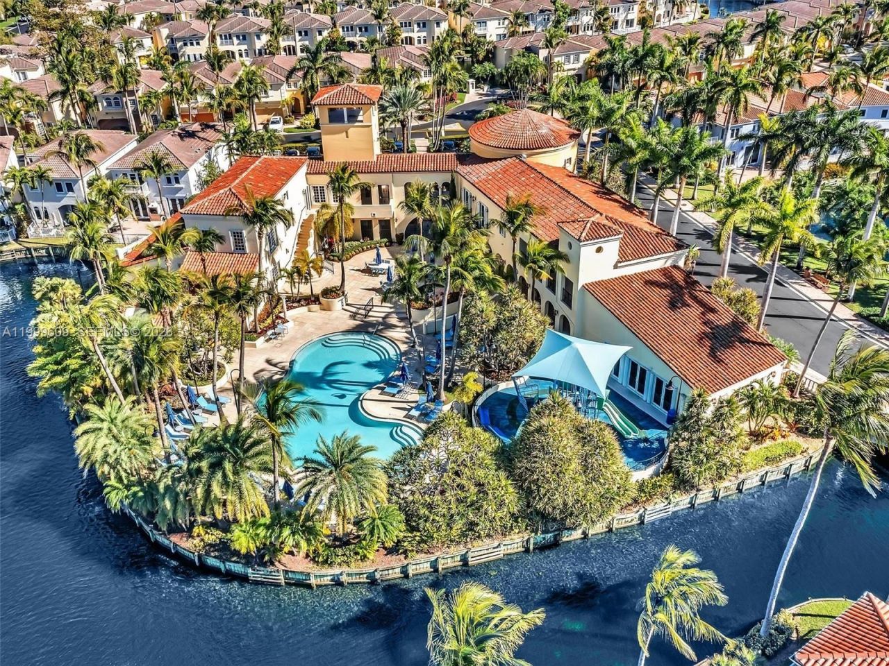 20780 NE 32nd Ave , Aventura, FL 33180 Photo