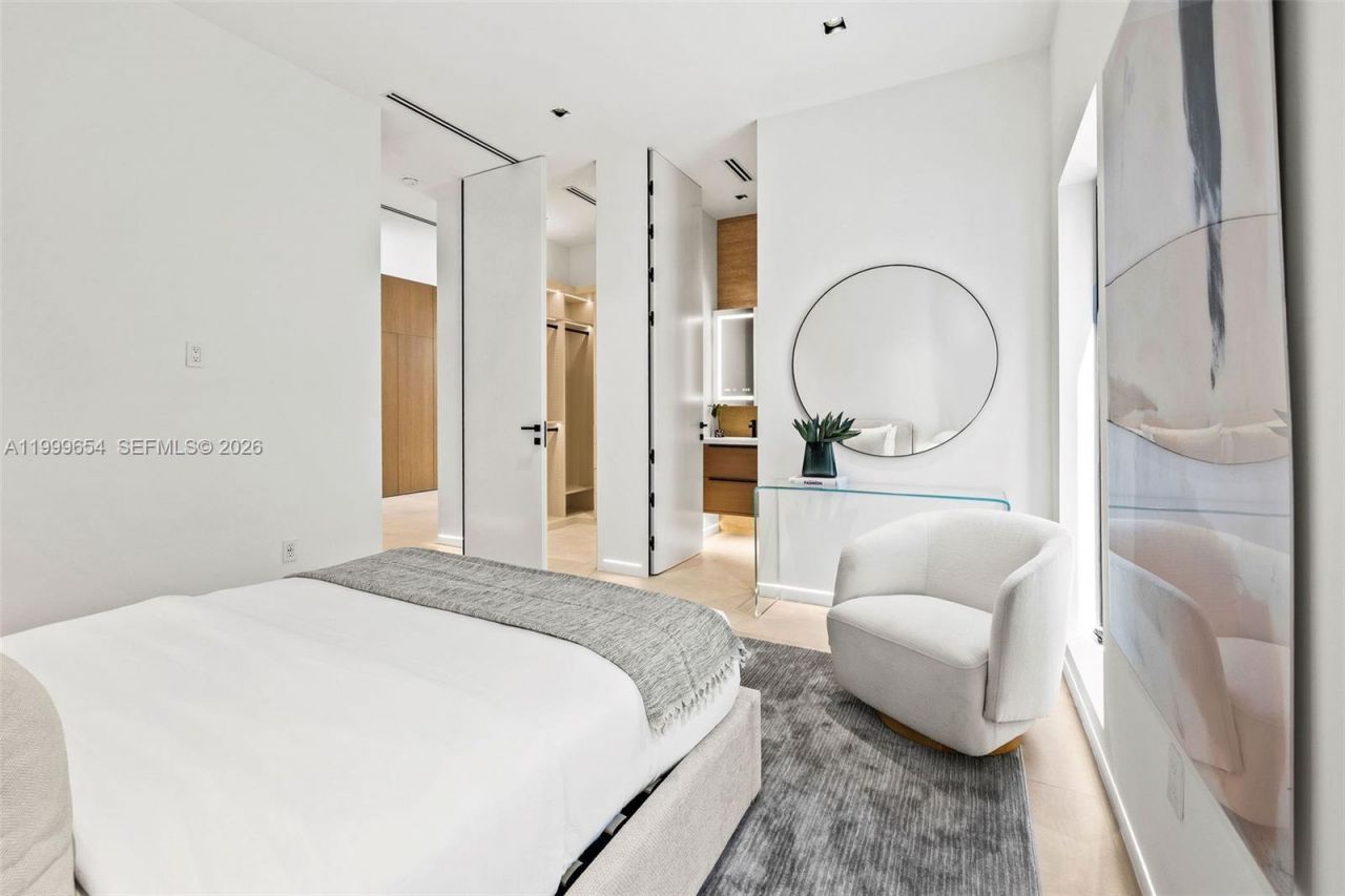 325 W 63rd St, Miami Beach, FL 33141 Photo