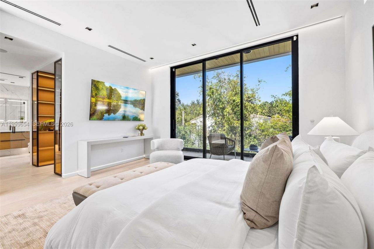 325 W 63rd St, Miami Beach, FL 33141 Photo