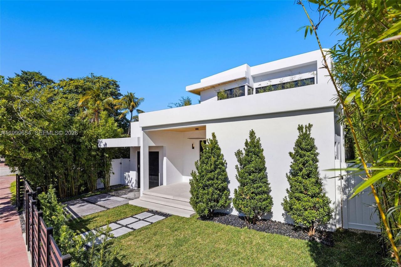 325 W 63rd St, Miami Beach, FL 33141 Photo