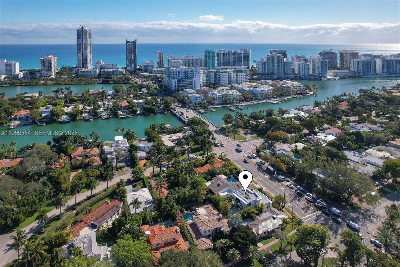 325 W 63rd St, Miami Beach, FL 33141 Photo