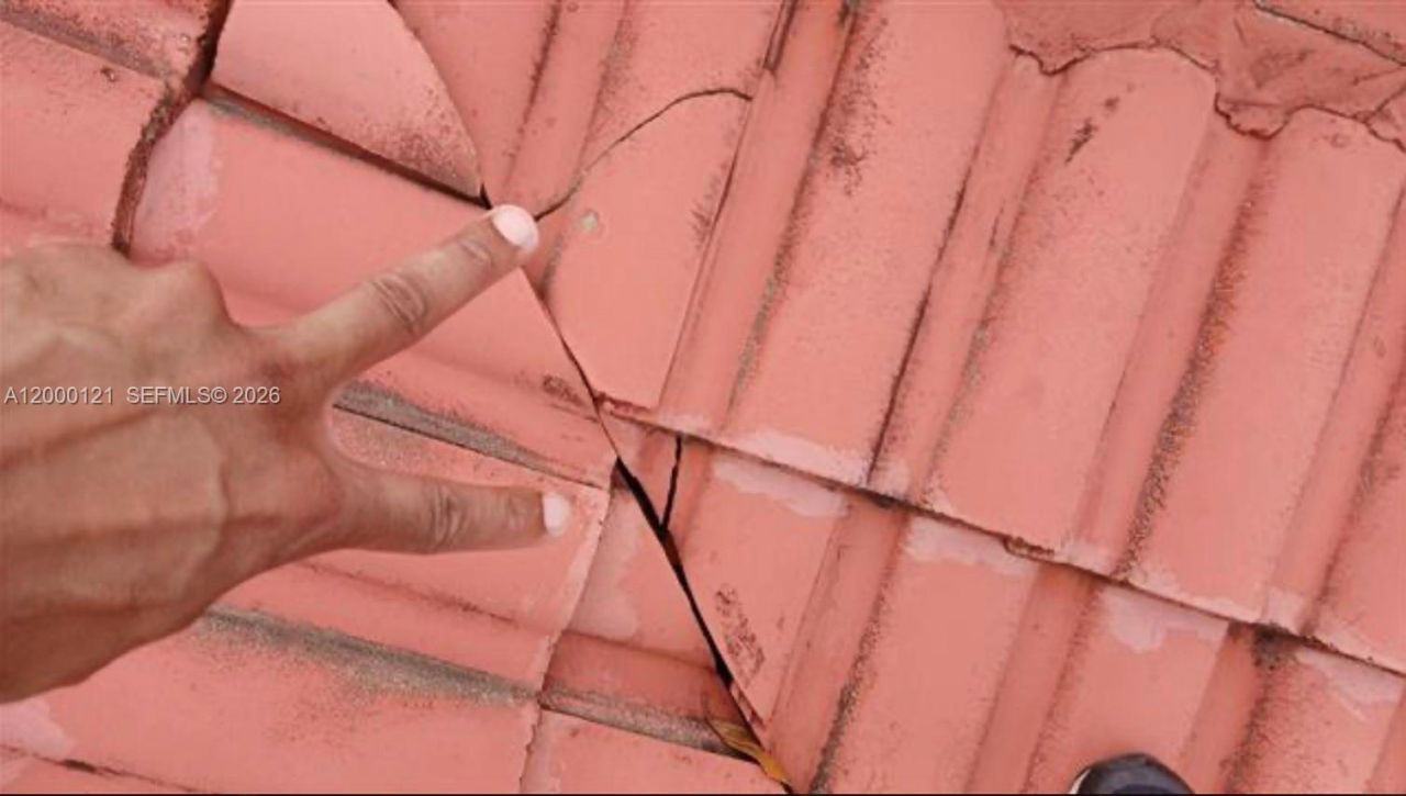 3931 NW 108th Dr, Coral Springs, FL 33065 Main Photo