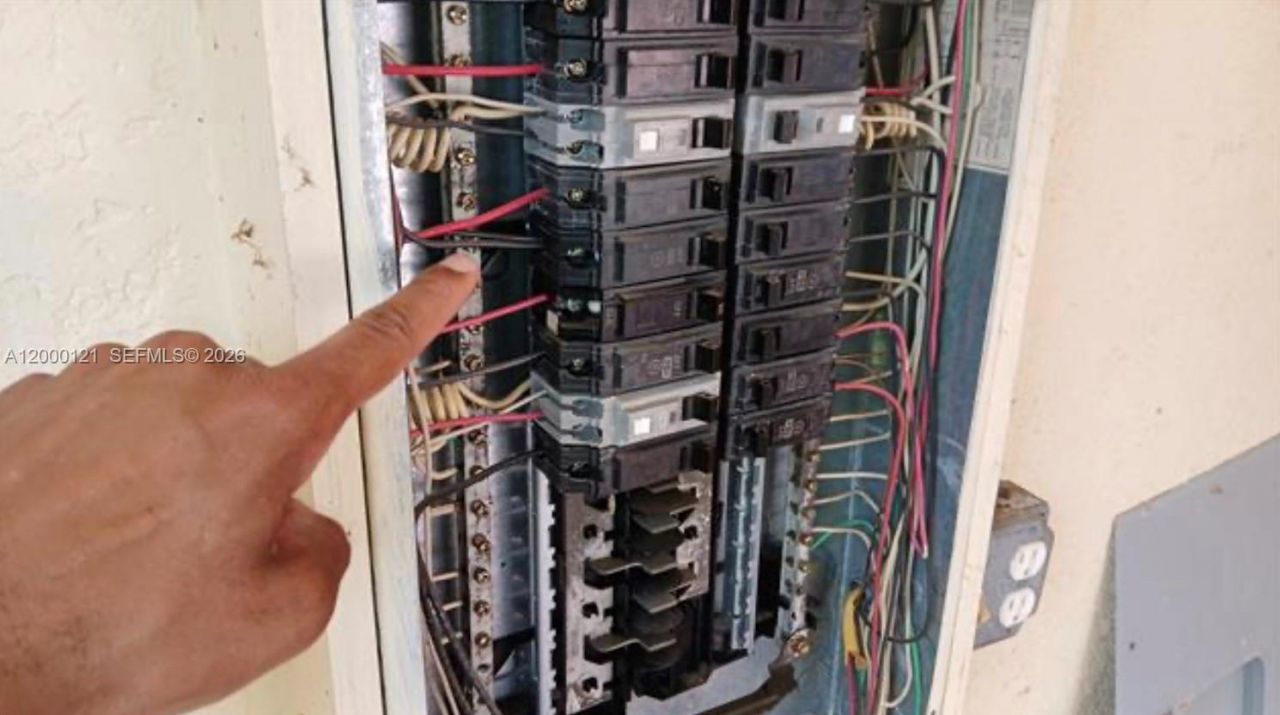 3931 NW 108th Dr, Coral Springs, FL 33065 Photo