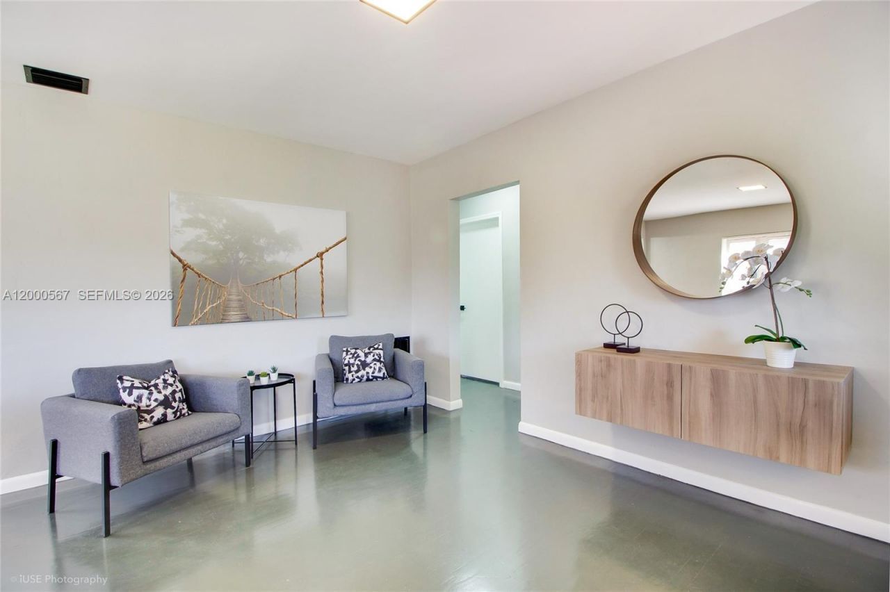 755 NW 43rd St, Unit ., Miami, FL 33127 Photo