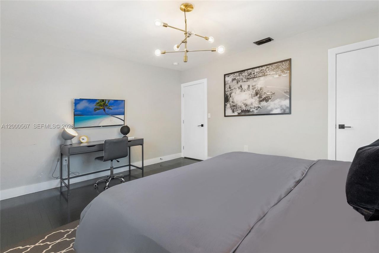 755 NW 43rd St, Unit ., Miami, FL 33127 Photo