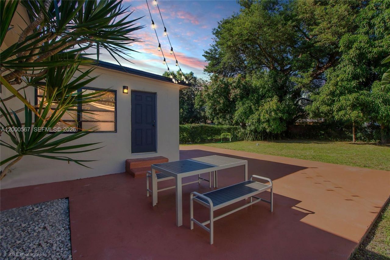 755 NW 43rd St, Unit ., Miami, FL 33127 Photo