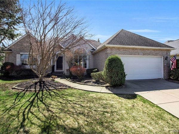 11 Brambly Court, Buffalo, NY 14221