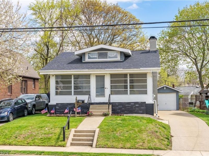 350 Lindy Lane Avenue NW, North Canton, OH 44720 Photo 1