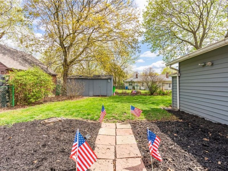 350 Lindy Lane Avenue NW, North Canton, OH 44720 Photo 33