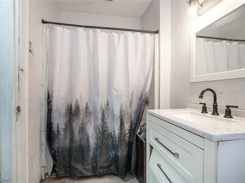 13407 Third Avenue, East Cleveland, OH 44112 Photo 13