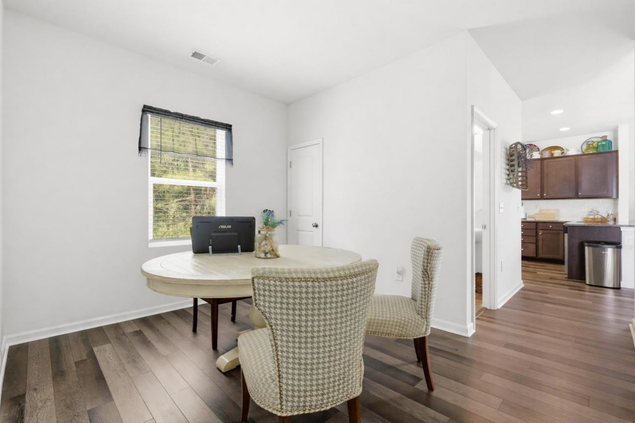 424 Black Cherry Way Photo 18