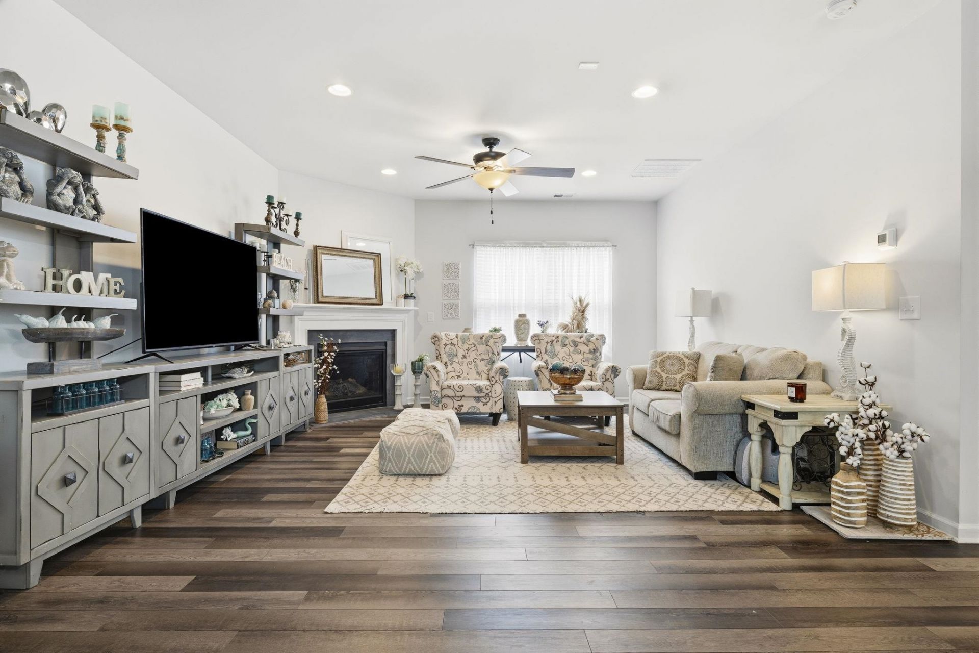 424 Black Cherry Way Photo 7