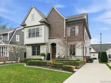 556 Ridgedale Avenue, Birmingham, MI 48009