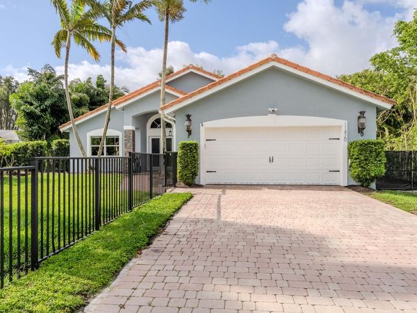 11420 NW 26th Street, Plantation, FL 33323