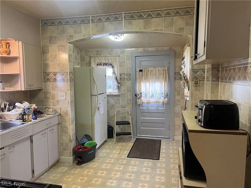 1365 Prospect Street, Barberton, OH 44203 Photo 11