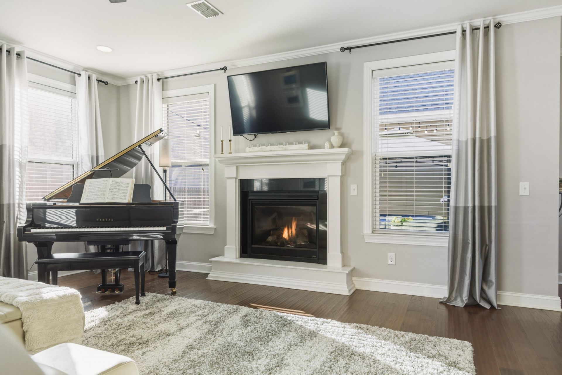 1611 Roustabout Way Photo 9