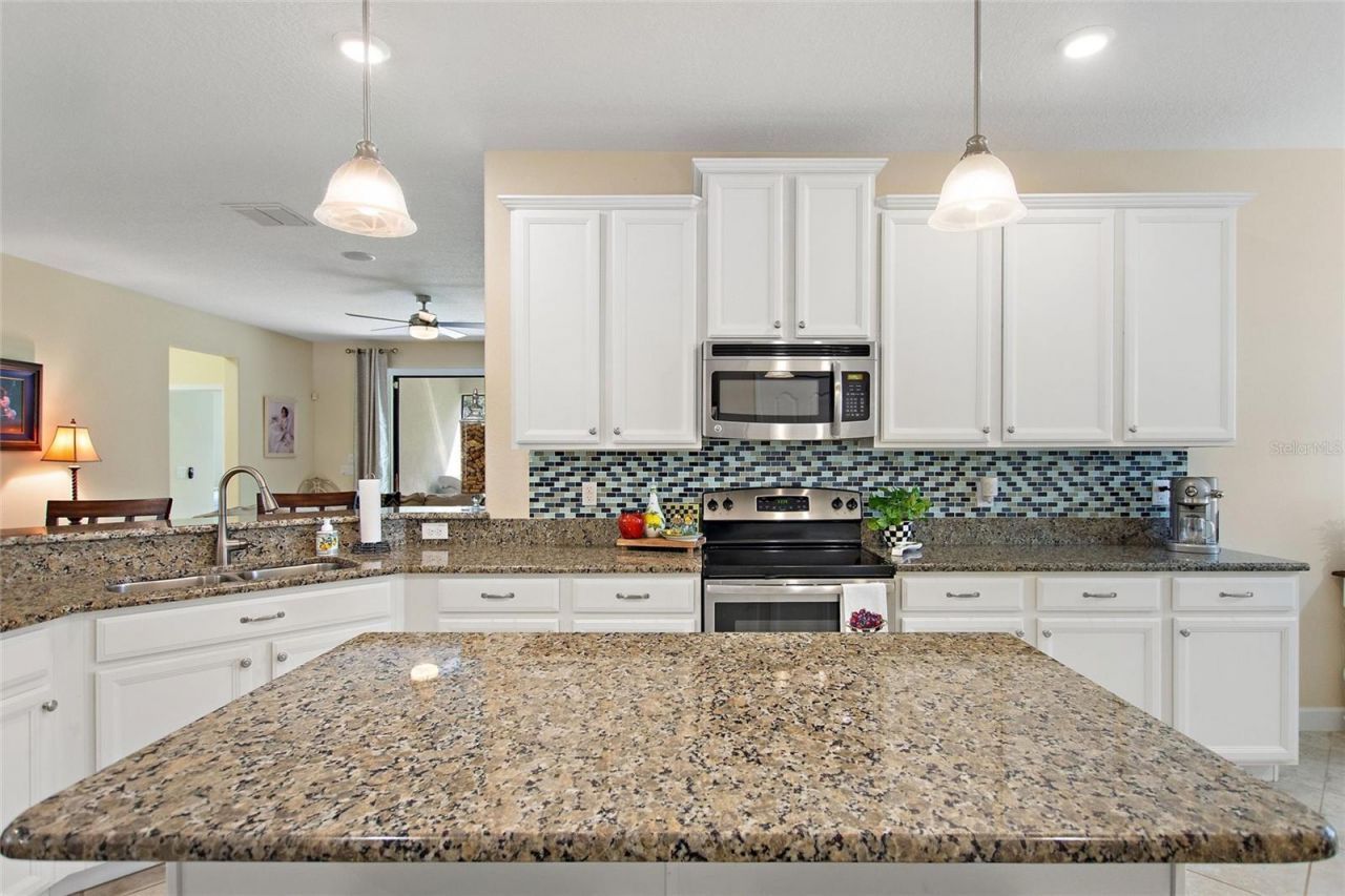 1311 Gleneagles Lane, Davenport, FL 33896 Photo