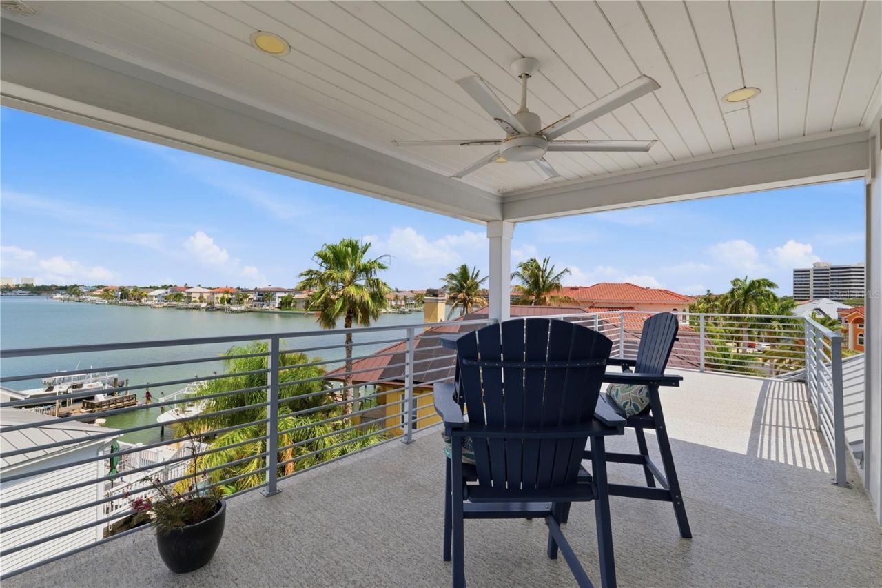 2813 Kipps Colony Drive S, Gulfport, FL 33707 Photo