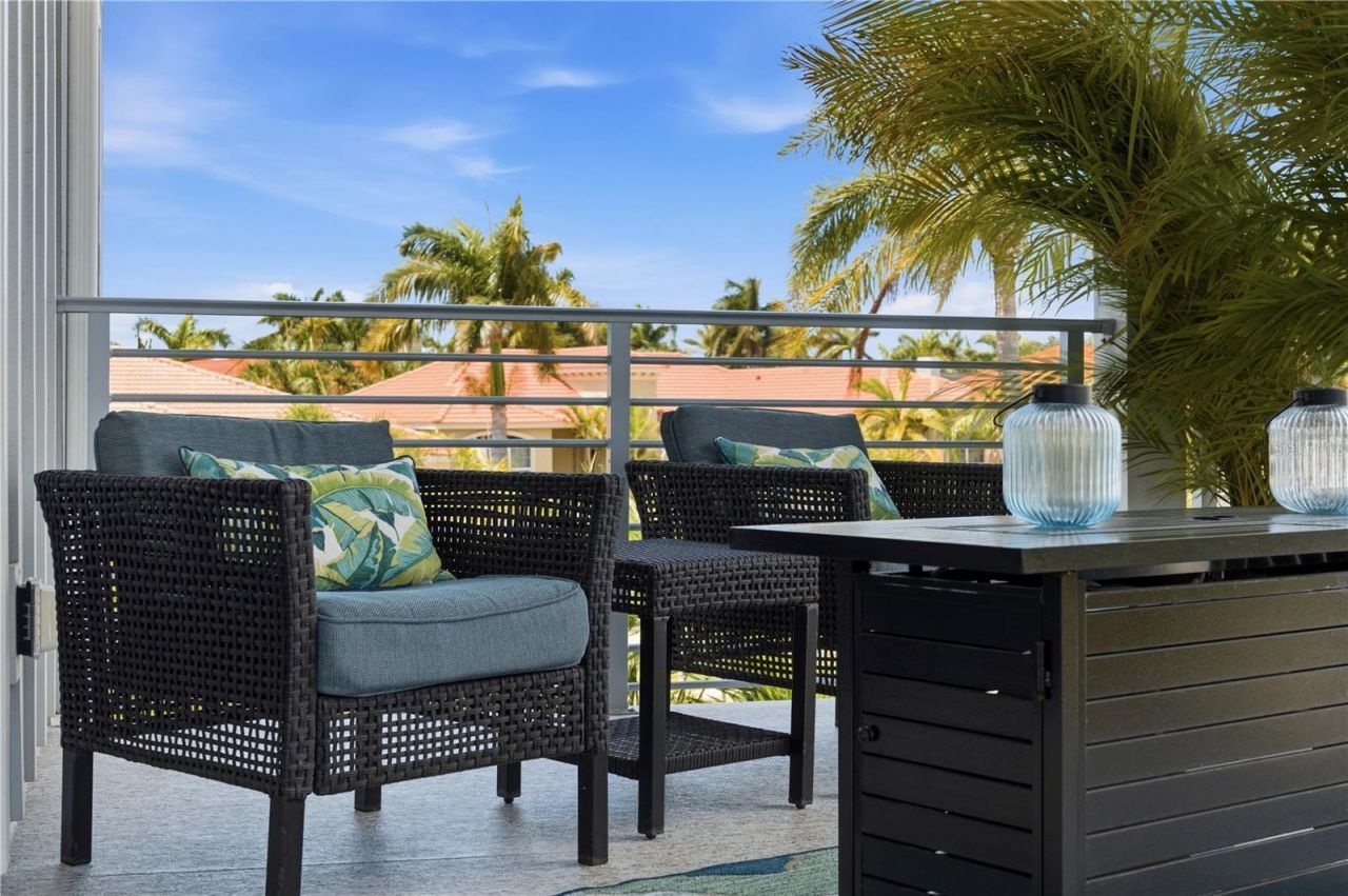 2813 Kipps Colony Drive S, Gulfport, FL 33707 Photo