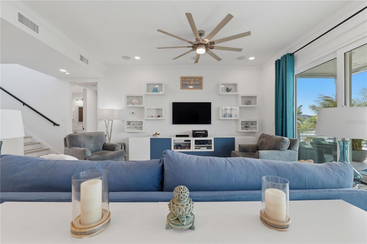 2813 Kipps Colony Drive S, Gulfport, FL 33707 Photo