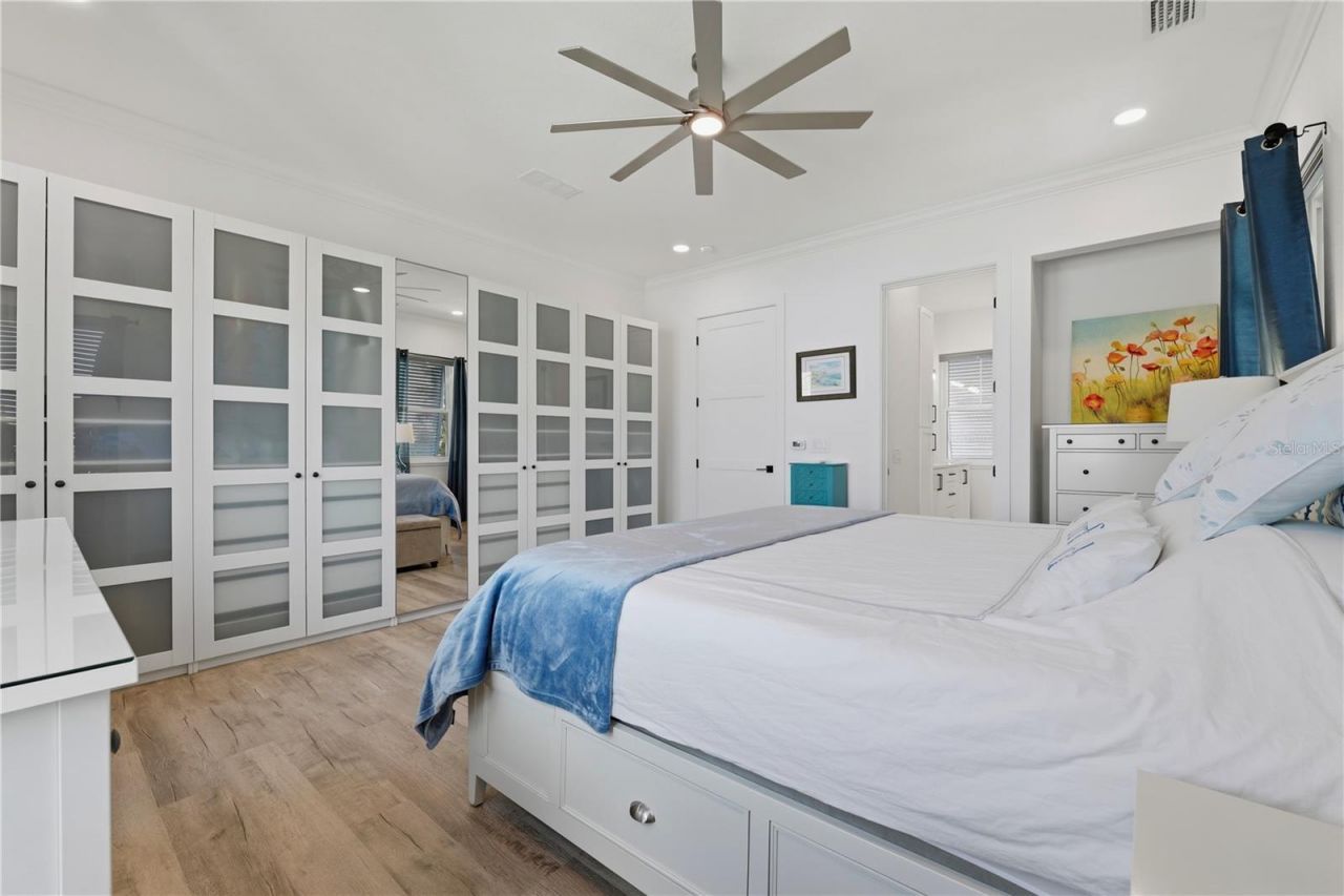 2813 Kipps Colony Drive S, Gulfport, FL 33707 Photo